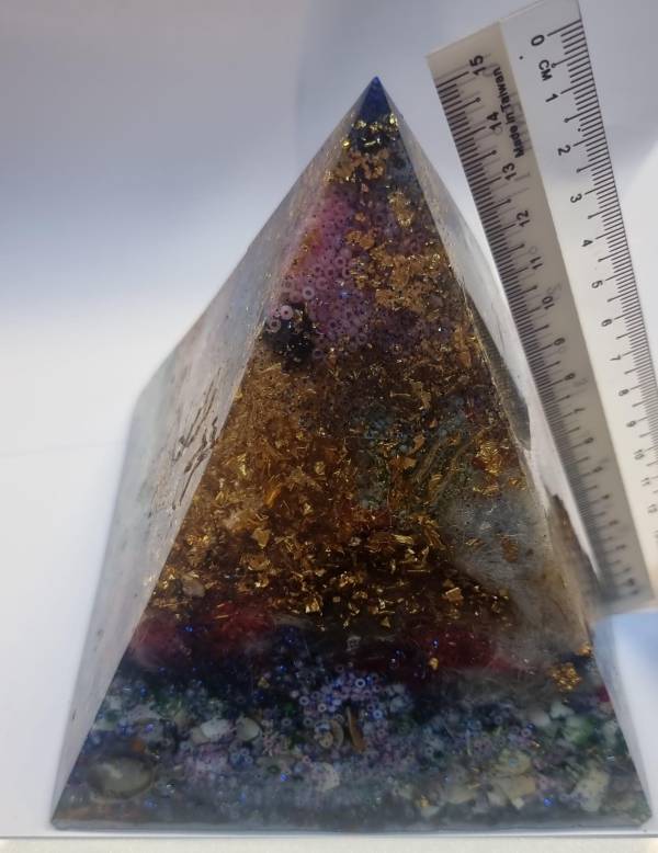 Piramide Orgonice Mari (15 cm) - imagine 6
